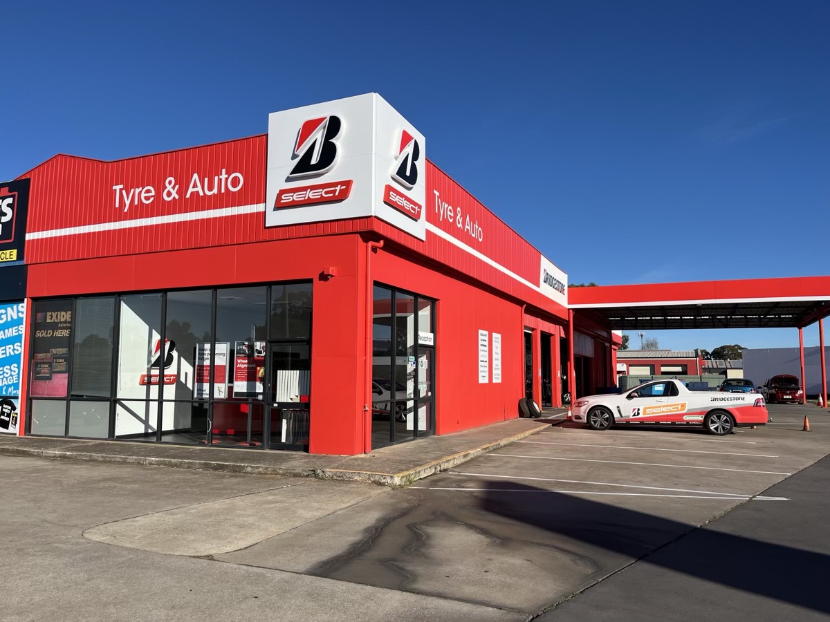 Images Bridgestone Select Tyre & Auto Salisbury