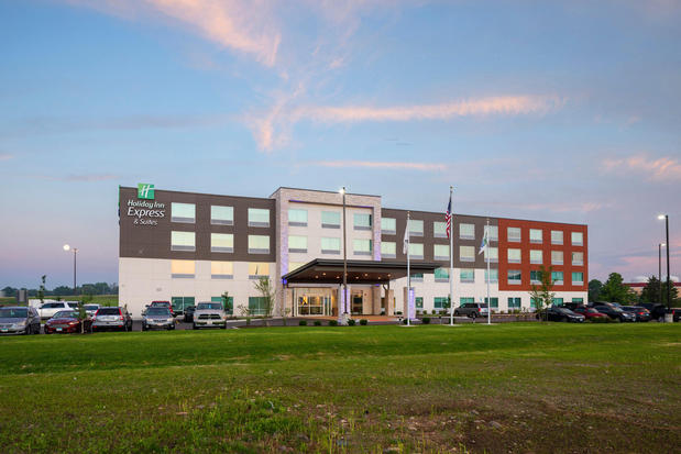 Images Holiday Inn Express & Suites Bourbonnais East - Bradley by IHG