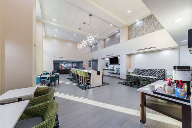 Images Hampton Inn & Suites Pryor