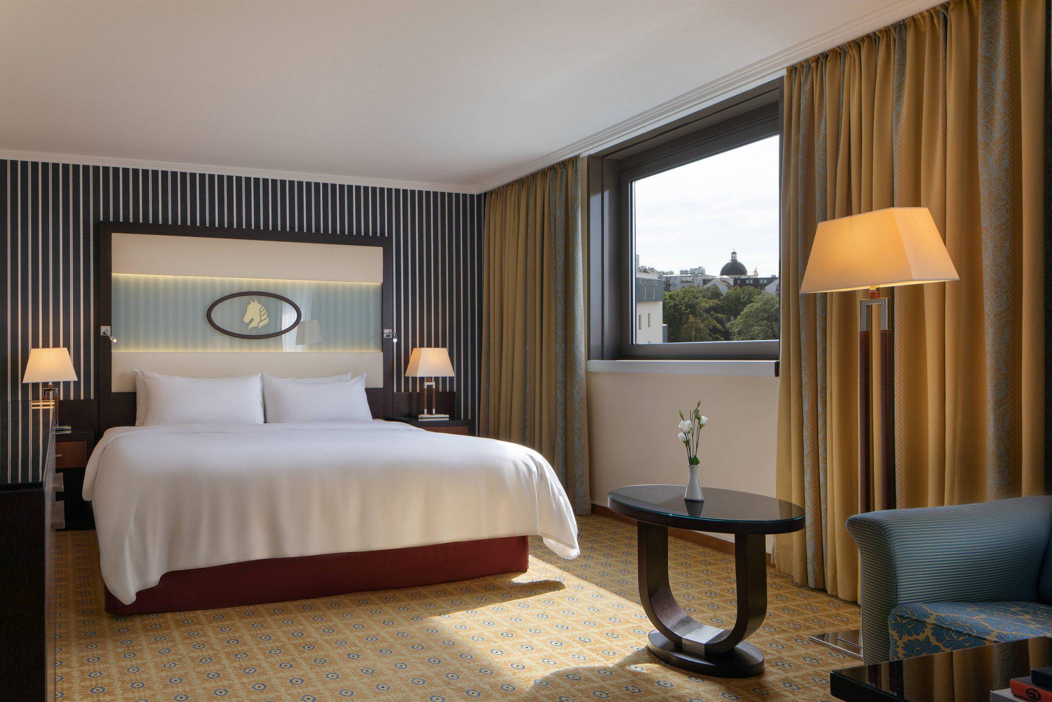 Imperial Riding School Renaissance Vienna Hotel, Ungargasse 60 in Vienna