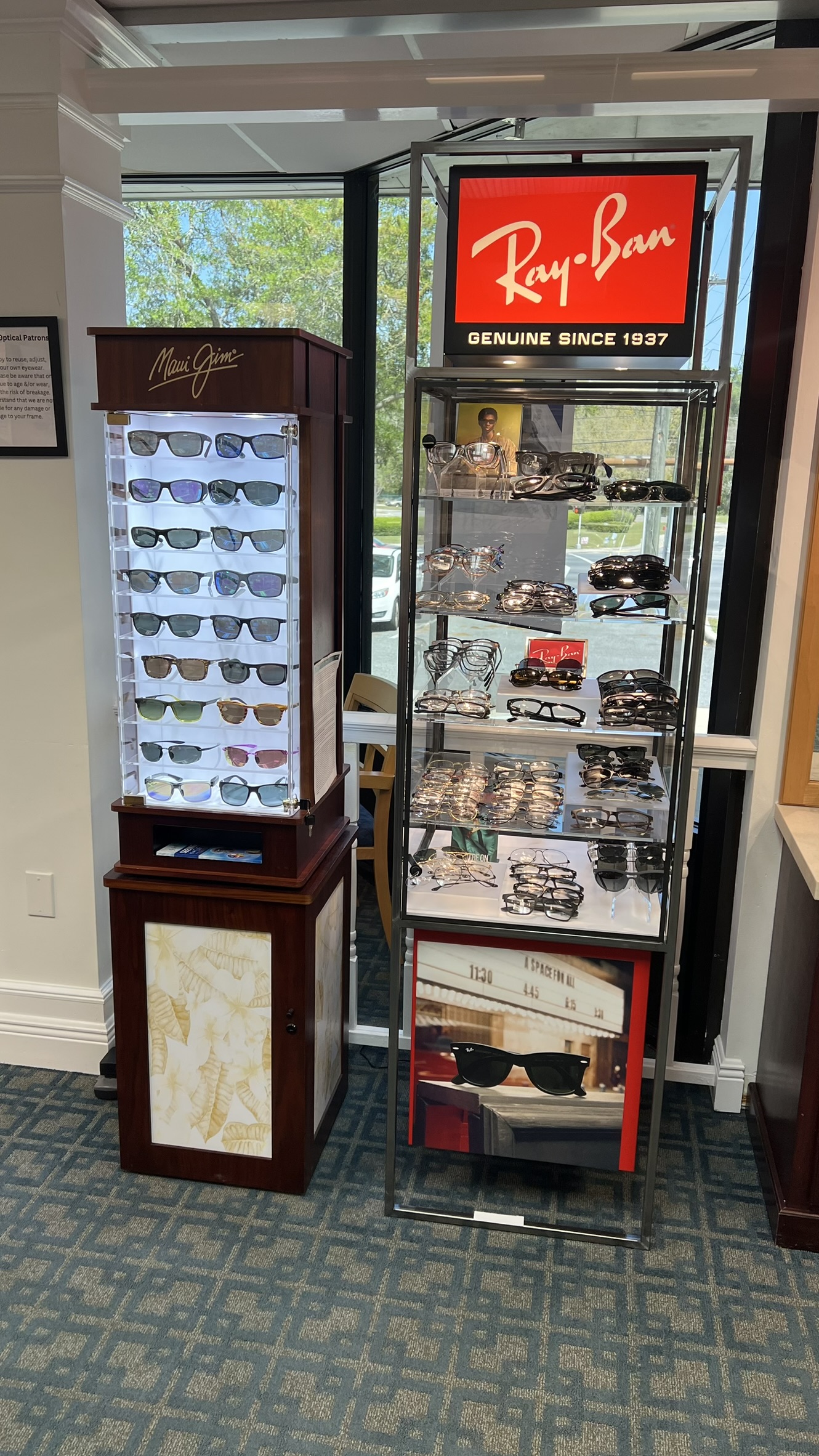 Eyeglass frame display