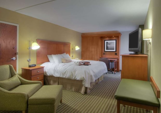 Images Hampton Inn Wheeling