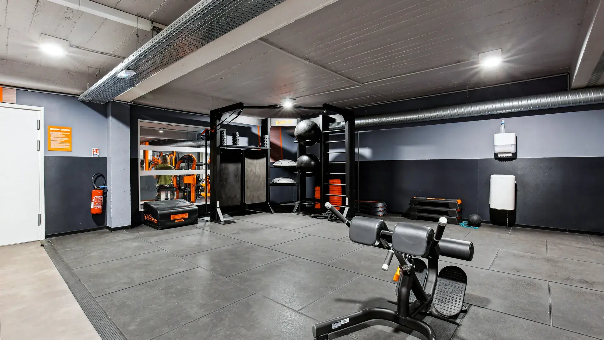 Images Basic-Fit 24/7