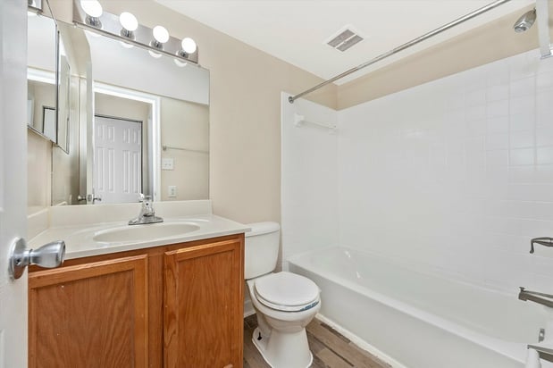 Images Arden Pointe Apartments