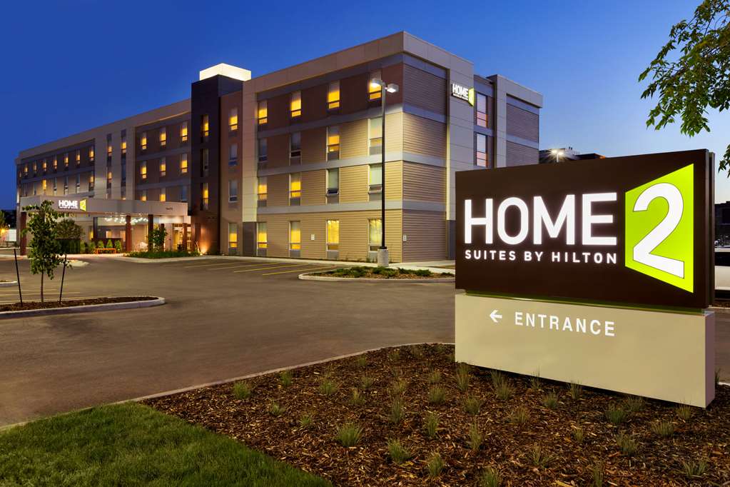 Home2 Suites by Hilton West Edmonton, Alberta, Canada in Edmonton: Exterior
