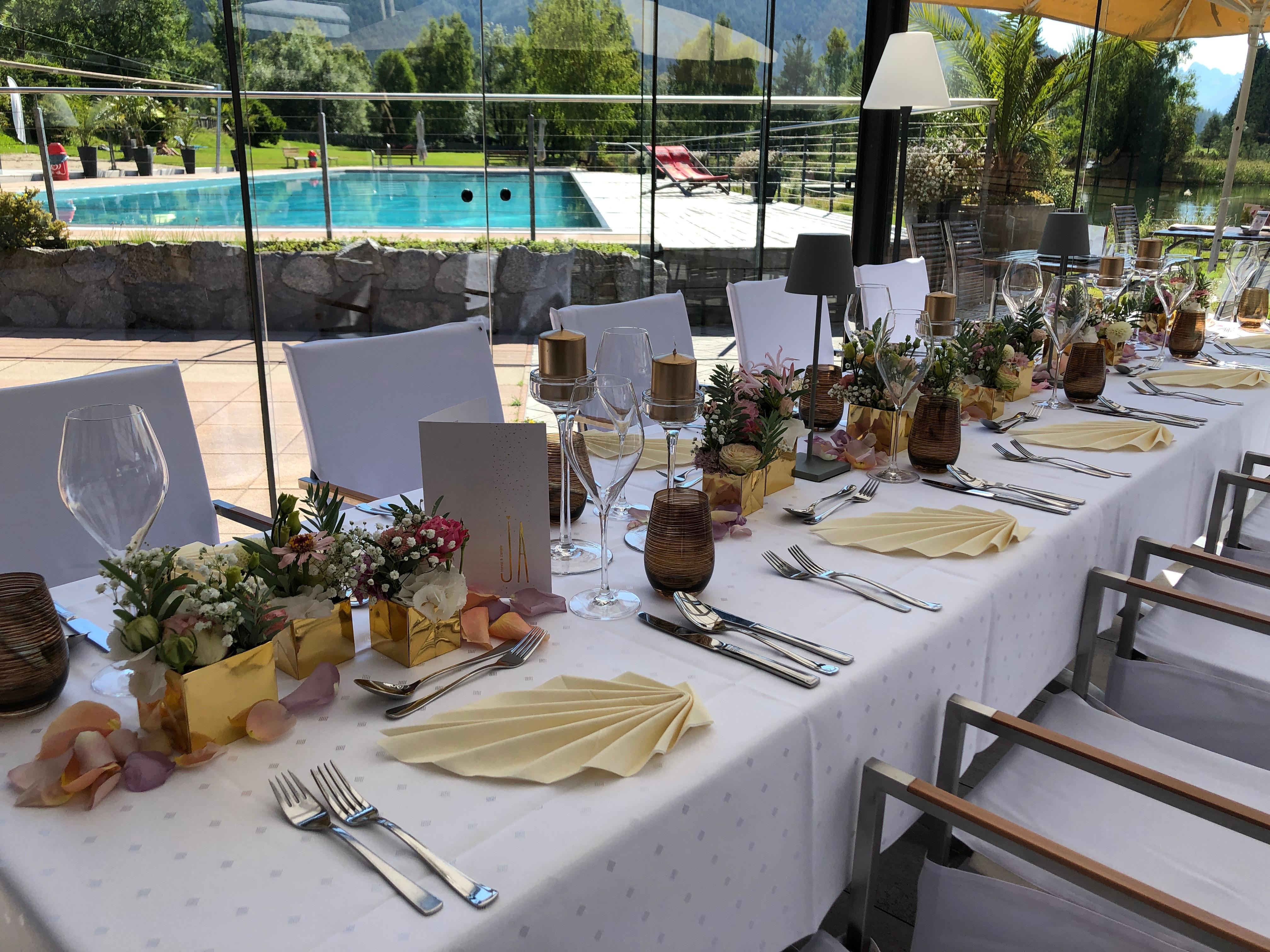 Bilder Restaurant & Bar - Strandperle Seefeld | Location für Hochzeiten & Firmenfeiern