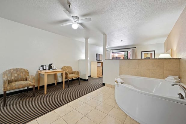 Images Best Western Plus Executive Inn & Suites