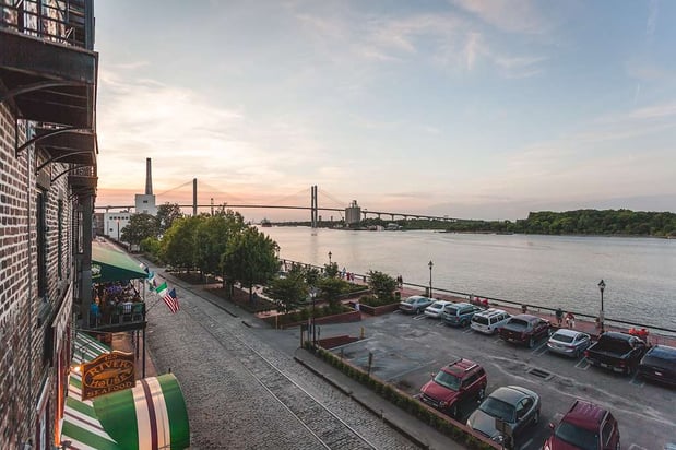 Images The Cotton Sail Hotel Savannah, Tapestry Collection by Hilton