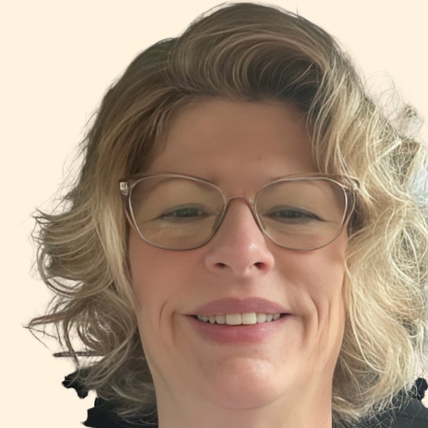 Images Kelly Swinnerton, Counselor