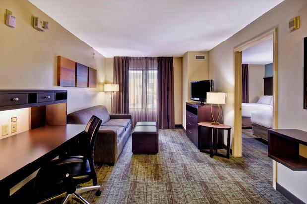 Images Staybridge Suites Middleton/Madison-West by IHG