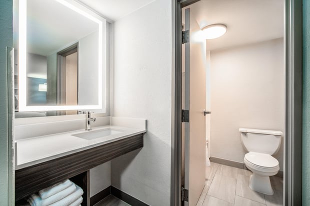 Images Holiday Inn Express & Suites Phoenix - Mesa West by IHG