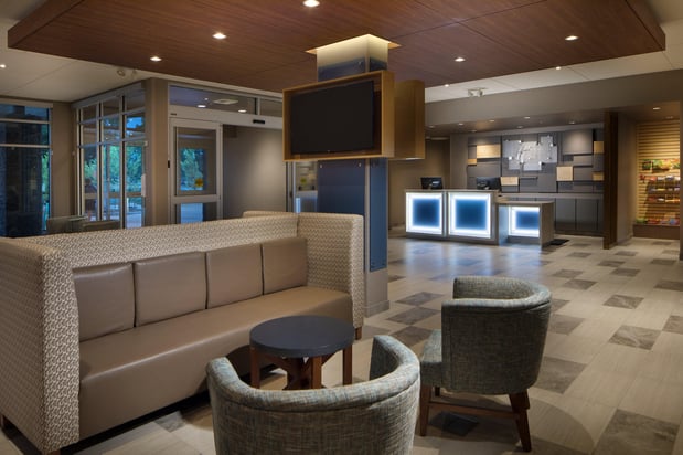 Images Holiday Inn Express & Suites Portland Airport by IHG