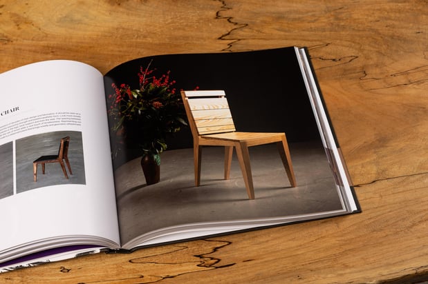 Images SENTIENT Furniture