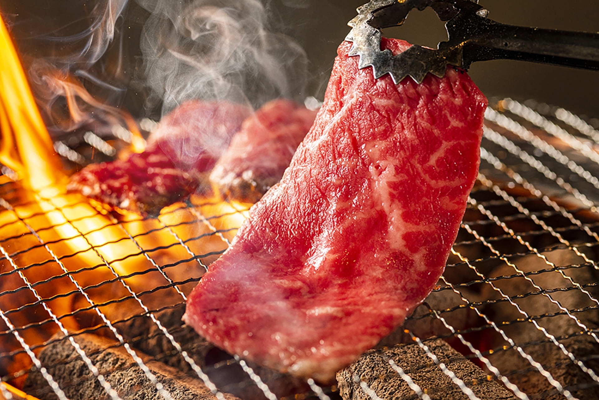 Images 炭火焼肉じゃけぇ 阪急伊丹店