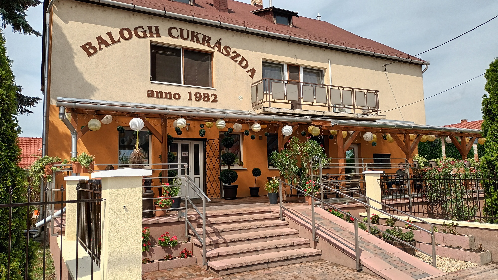 Images Balogh Cukrászda