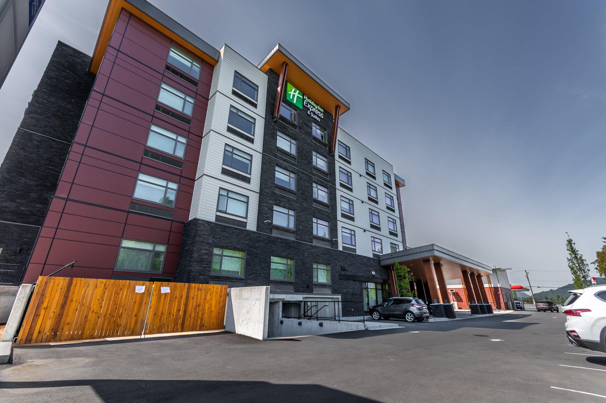 Holiday Inn Express & Suites Chilliwack East, an IHG Hotel Chilliwack (604)402-5555