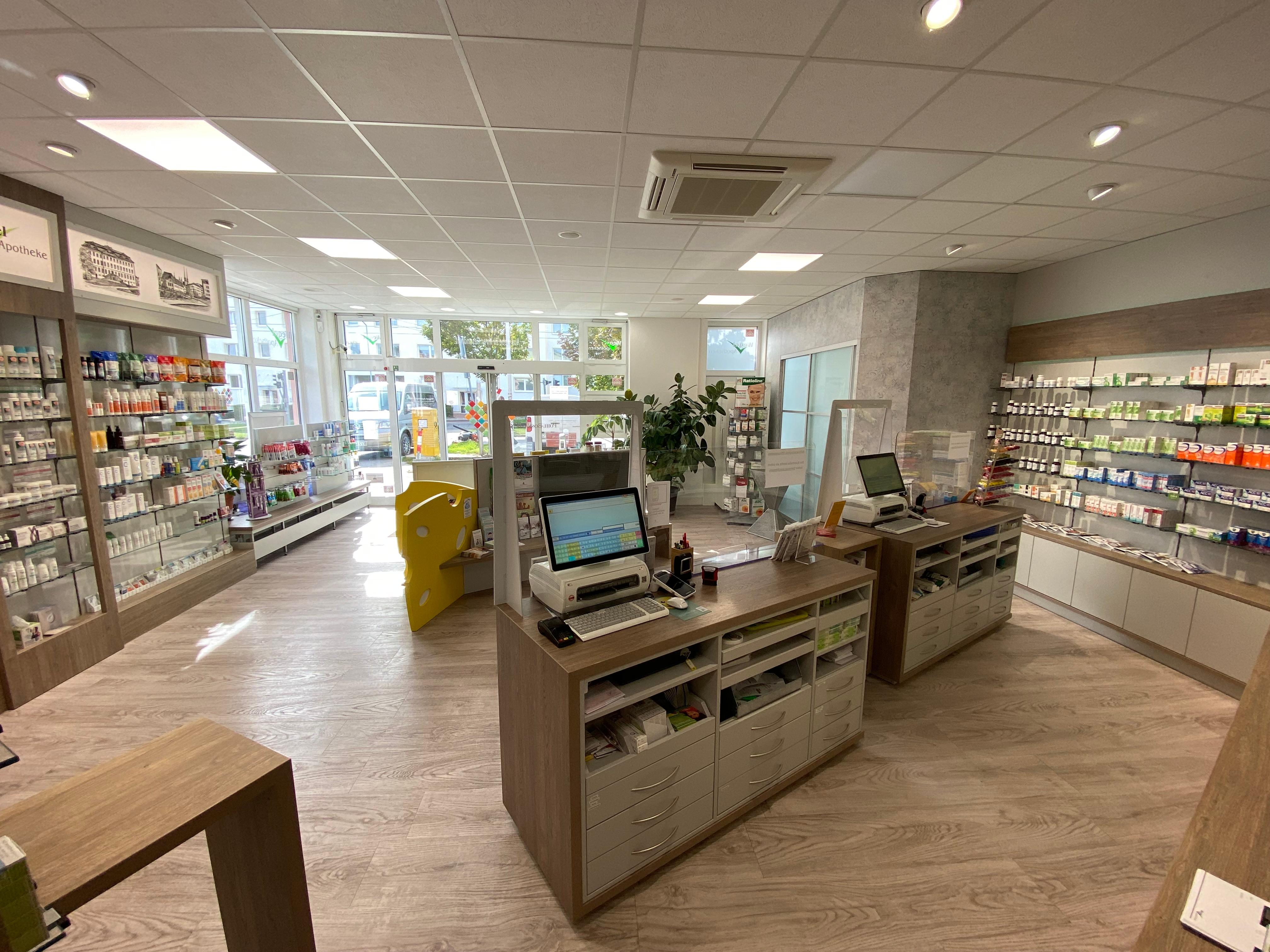 Bild 6 Bären-Apotheke Halle mit Drive-In Autoschalter in Halle (Saale)