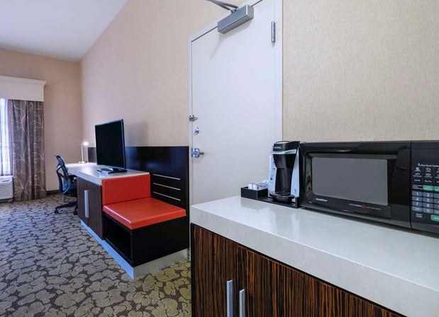 Images Hilton Garden Inn Las Vegas Strip South