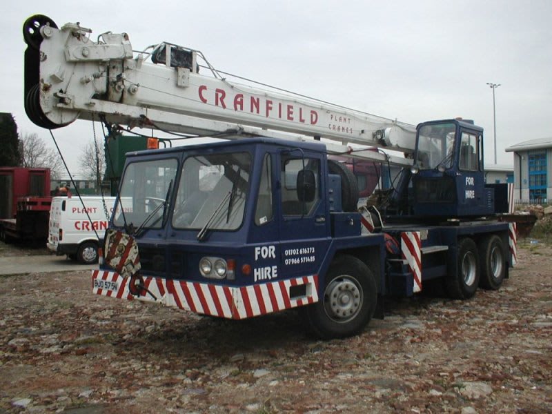 Images Cranfield Cranes & Steel