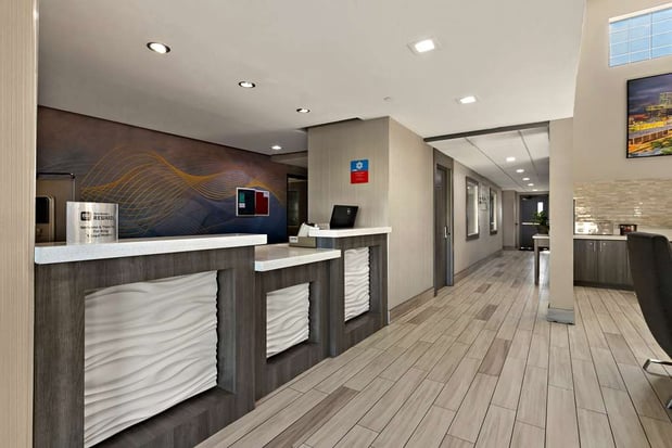 Images SureStay Plus by Best Western Tulsa East