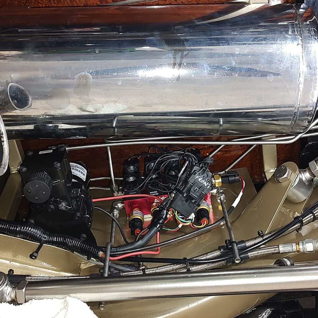 Eaton Off-road & Customs Corp. Image