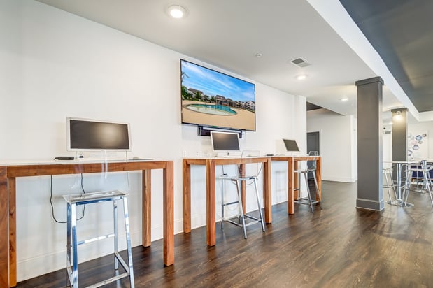 Images Creekside at Greenlawn Apartment Homes