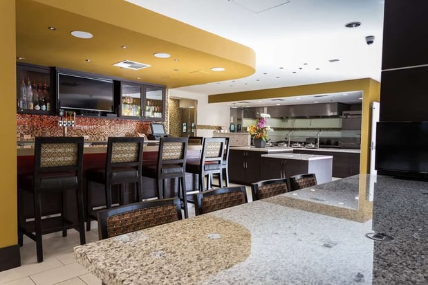 Images Hilton Garden Inn San Mateo