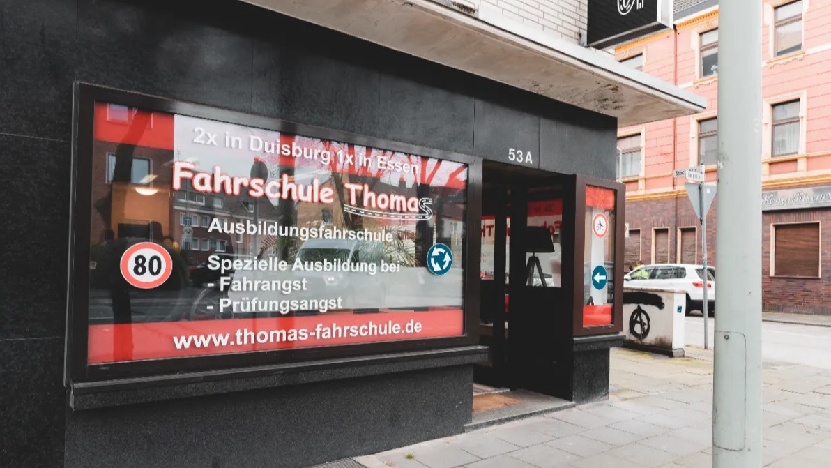 Fahrschule Thomas Inh. Olaf Weidenbach, Frintroper Strasse 335A in Essen
