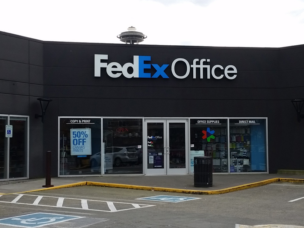 FedEx Office Print & Ship Center Photo