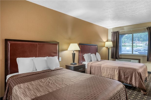 Images SureStay by Best Western Summersville