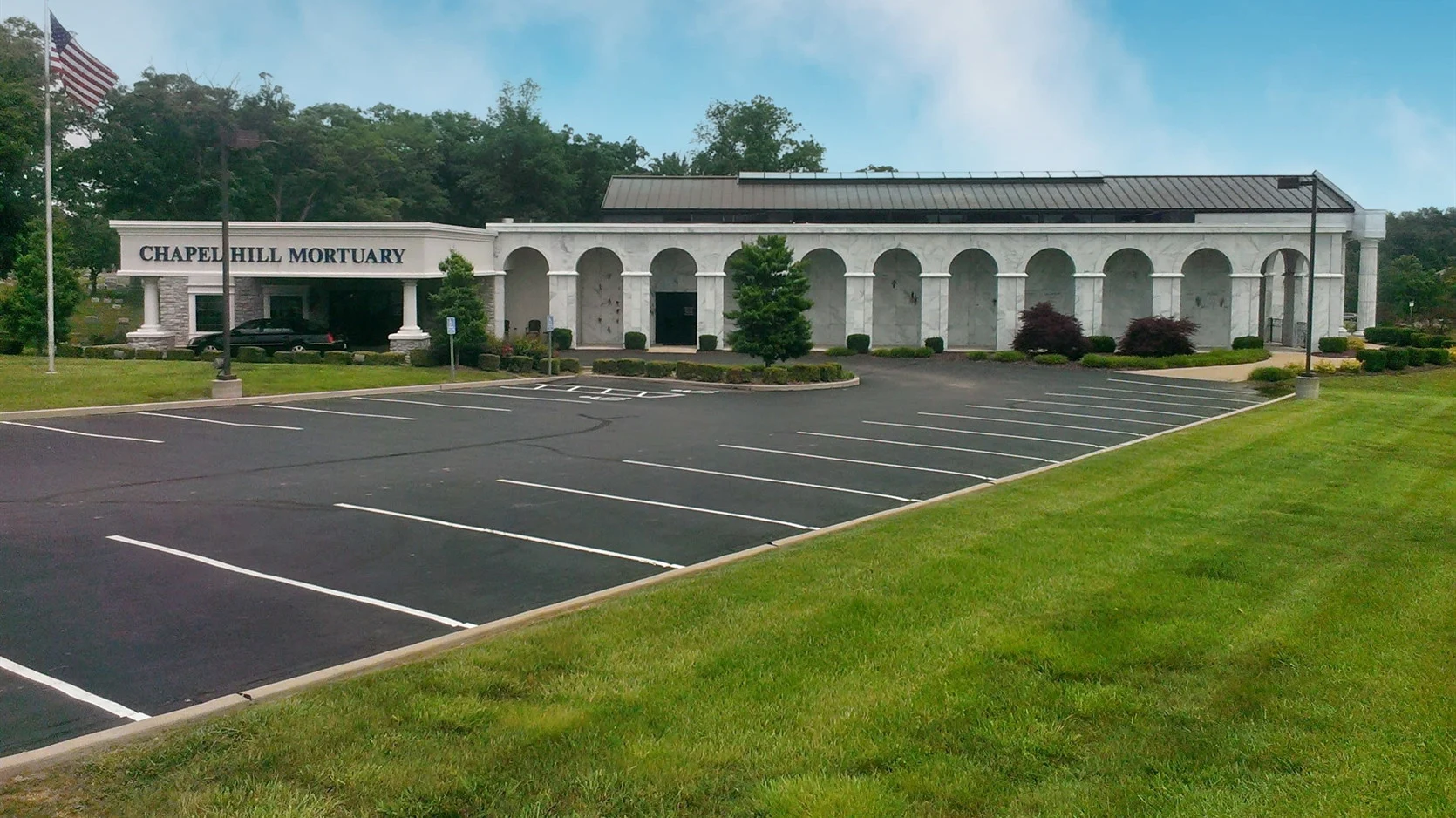 Storefront Chapel Hill Mortuary
10301 Big Bend Rd, Kirkwood, MO 63122