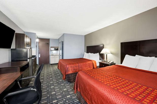 Images SureStay Plus by Best Western Lubbock Medical Center