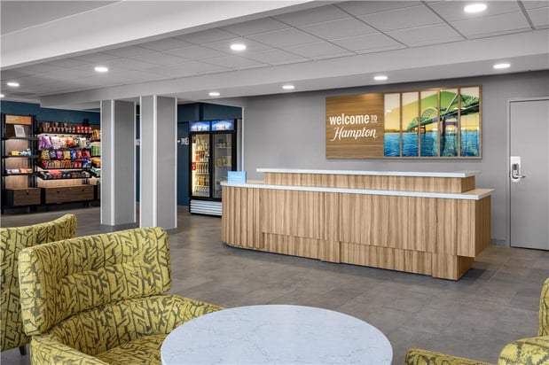 Images Hampton Inn & Suites Moline-Quad City Int'l Aprt