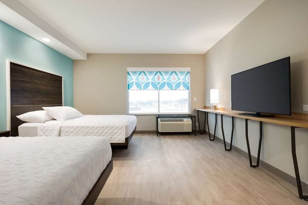 Images Tru by Hilton Cedar Rapids Westdale