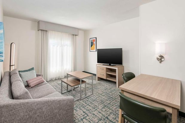 Images Homewood Suites by Hilton Miami-Airport/Blue Lagoon