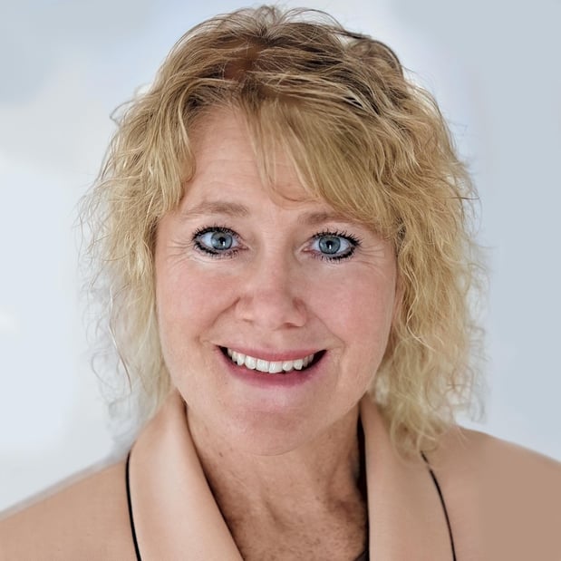 Images Edward Jones - Financial Advisor: Jennifer L Redman