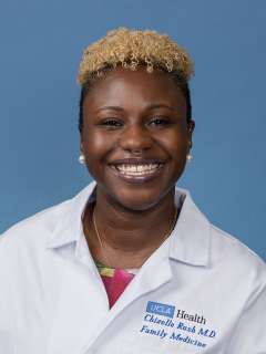 Dr. Chizelle Domminiquea Rush, MD - Culver City, CA - Family Medicine