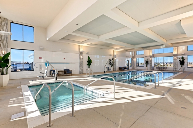 Images Lincoln Prairie by Del Webb