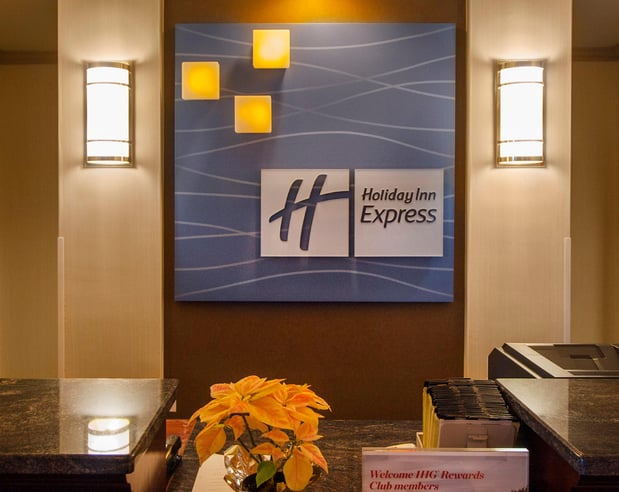 Images Holiday Inn Express & Suites Buffalo-Airport by IHG