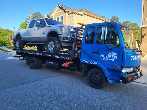 Images Nguyen Trucking