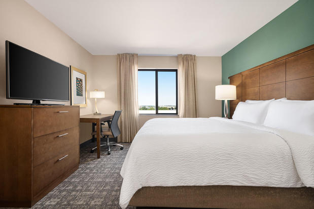Images Staybridge Suites Oklahoma City-Quail Springs by IHG