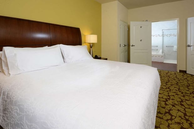 Images Hilton Garden Inn Greensboro Airport