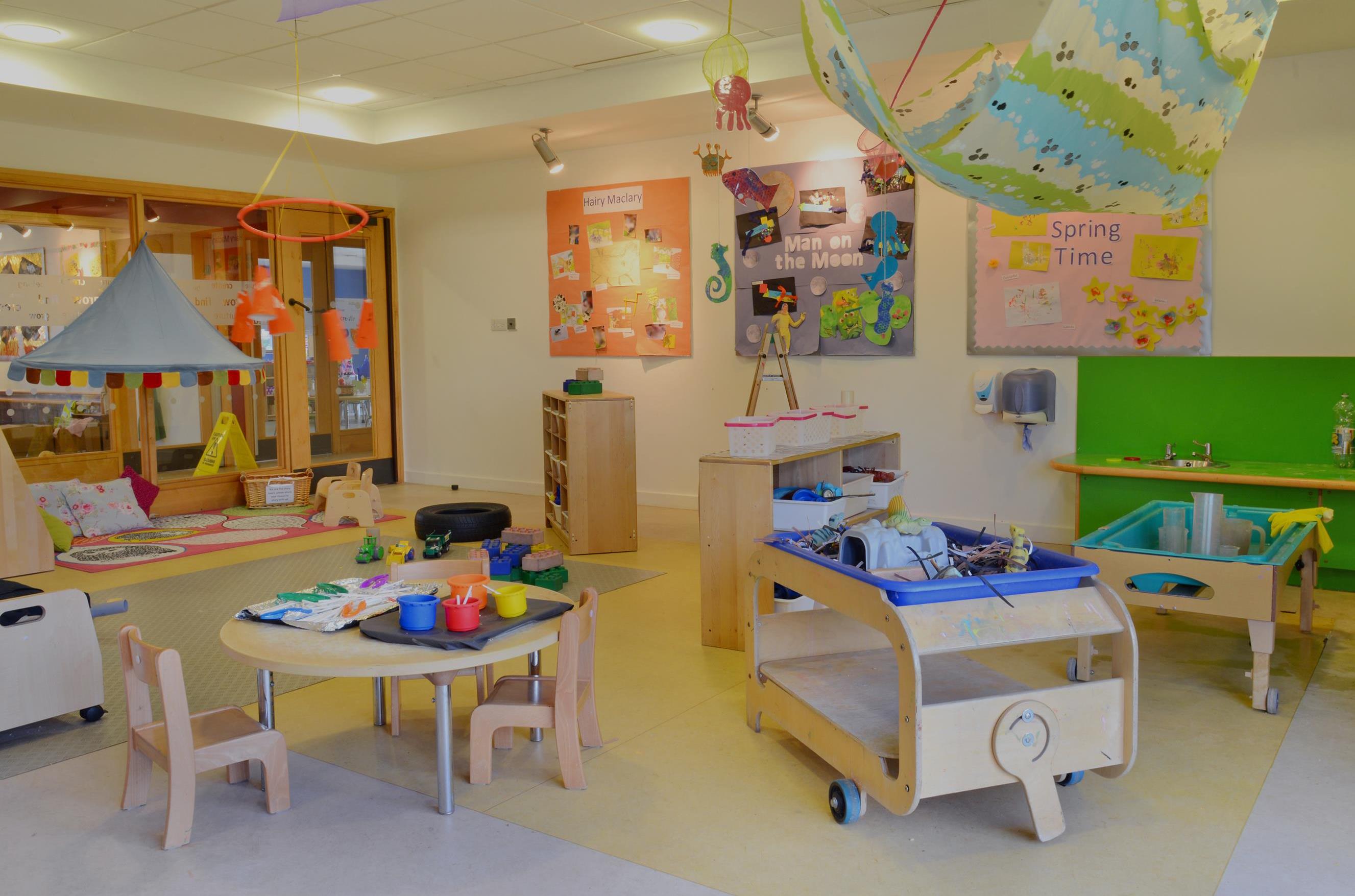 Bright Horizons Tytherington Day Nursery and Preschool Macclesfield 03300 575682