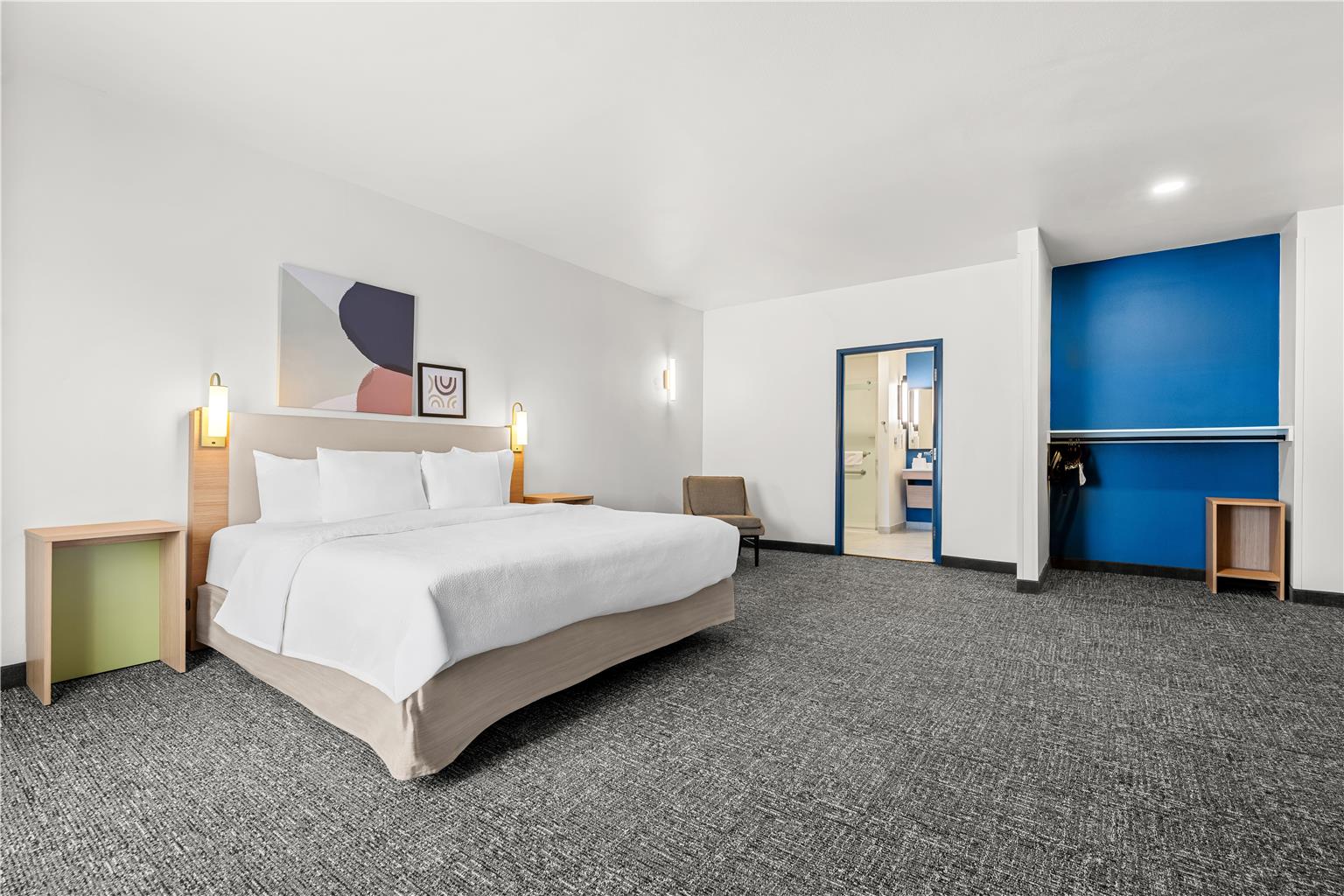 Guest room