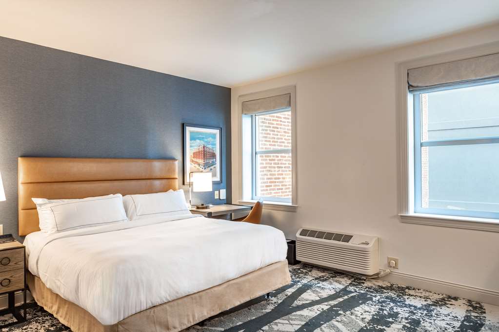 Guest room
