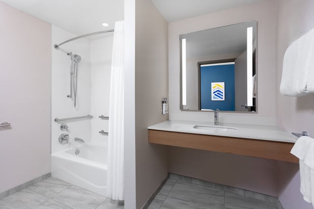 Images Holiday Inn Express Foster Lodge