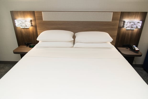 Images Holiday Inn Express & Suites Pittsburgh-South Side by IHG