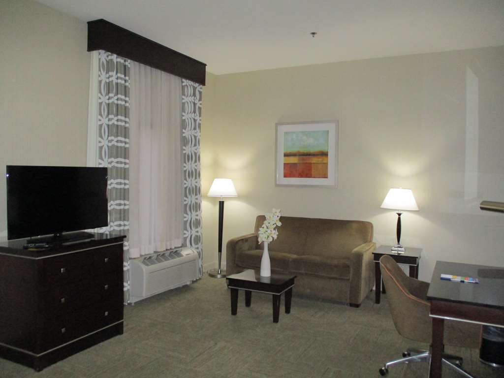 Guest room