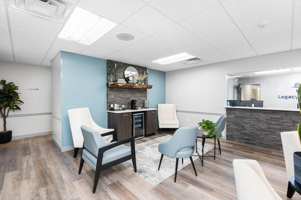 Images Dr. Jeffery Kesecker, DDS