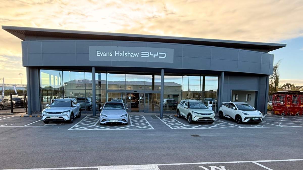 Images Evans Halshaw BYD Chesterfield